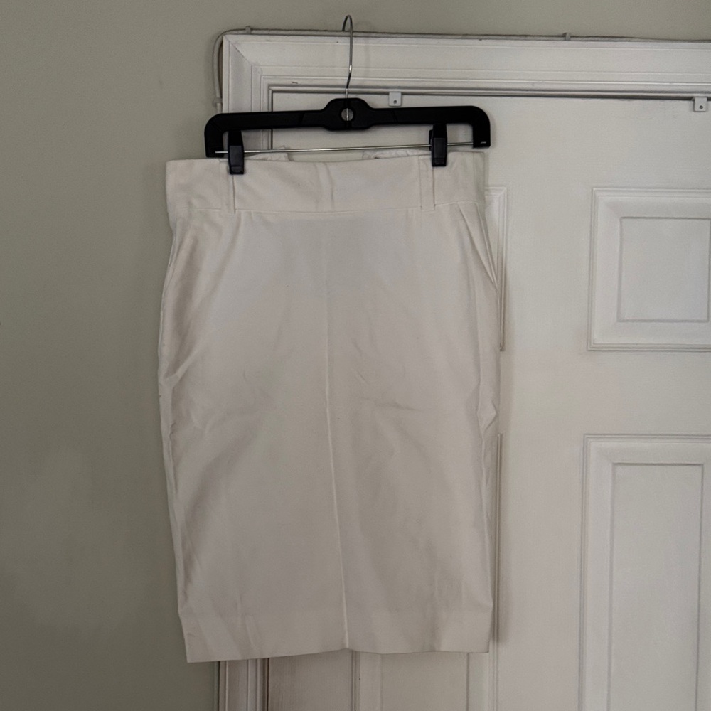 Banana Republic Cream Pencil Skirt